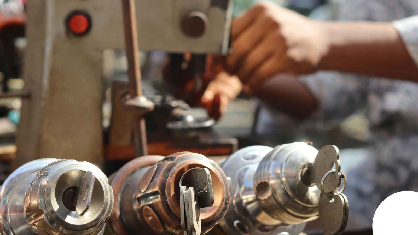 Locksmith in Orlando, FL — Charles Broken Key Extraction Orlando Locksmith in Orlando, FL — Charles Broken Key Extraction Orlando